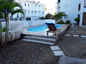 Spacious Apartment in Flic En Flac with Shared Pool